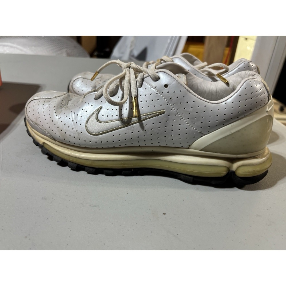 VTG 2005 Nike Air Max 313100-101 Women's Classic‎ Silver Sneakers. Sz 10.5
